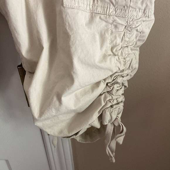 Madison Women’s Cream Drawstring Cargo Pants Size 12 Y2K - Picture 3 of 5